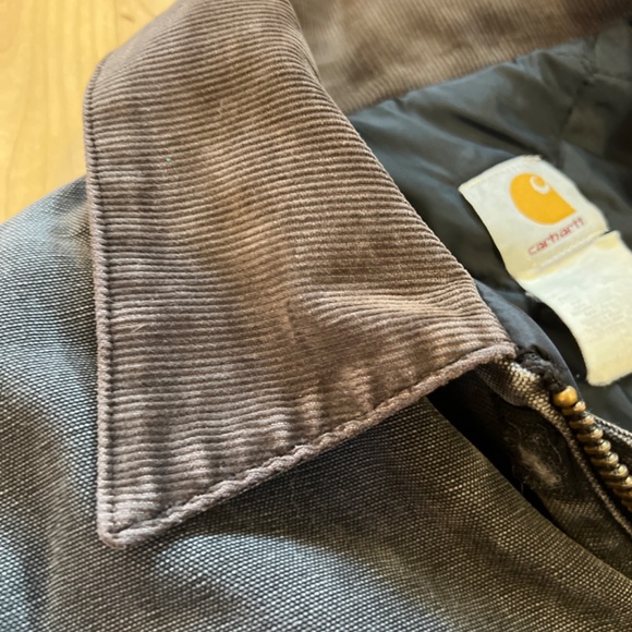 Vintage 1990s Carhartt Duck Jacket – Lined & Distressed 🛠️🔥 - Picture 10 of 14
